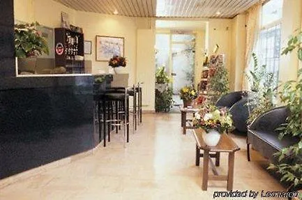 Les Jardins D'asnieres Hotel 2*