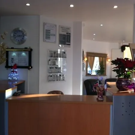 Отель Les Jardins D'asnieres