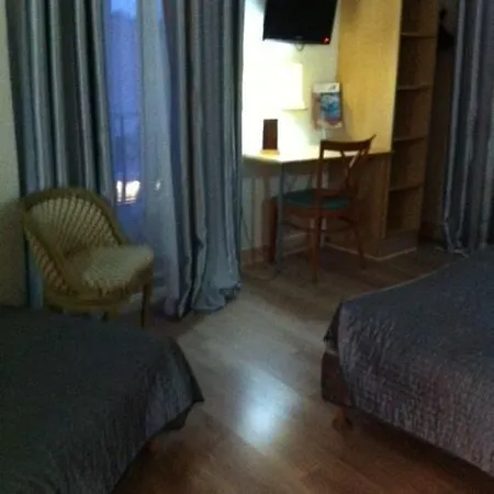 Hotel Les Jardins D'asnieres